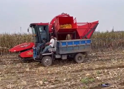 玉米茎穗双收青储机